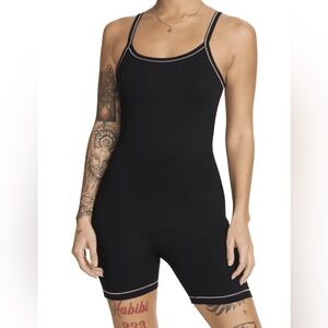 Nike Training Romper Bodysuit Women’s XL Black Athletic One Piece Shorts NWT